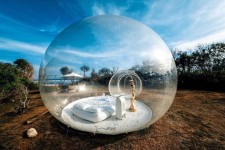 Bubble Hotel Pecatu, Tenda Gelembung di Pinggiran Pantai