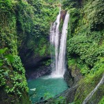 Keindahan Alam Air Terjun Aling - Aling di Bali