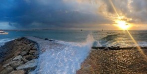 Keindahan Alam di Pantai Sanur 