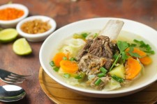 Resep Sop Iga Empuk Dilengkapi Kuah yang Gurih