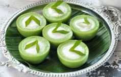 Membuat Kue Talam, Makanan Tradisional Khas Indonesia