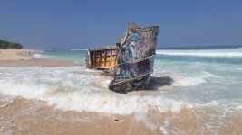 Wisata Pantai Nunggalan Bali, Kombinasi Keindahan Antara Tebing Kerang dan Pasir Putih                                                                                                                   