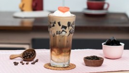 Resep Minuman Segar Es Cincau Kopi Aren