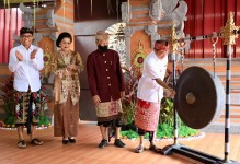 Pesamuhan Agung XVII Maha Gotra Pasek Sanak Sapta Rsi Resmi Dibuka Oleh Gubernur Bali