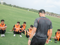 Coach Teco Buka Suara Perkara Bali United Miliki Rasio Kebobolan Tinggi di Jajaran Lima Besar