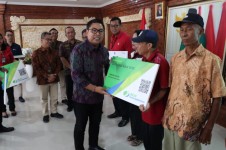 Wawali Arya Wibawa Hadiri Peresmian Gerakan Perlindungan 1 Desa 100 Pekerja Rentan di Desa Tegal Harum