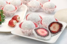 Ichigo Daifuku Viral Mochi Isi Stawberry Ala Jepang, Ini Resepnya!