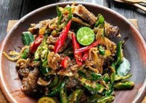 Resep Iga Kecap Cabai Hijau yang Menggugah Selera