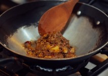 Resep Membuat Rendang Paha Ayam yang Enak dan Empuk