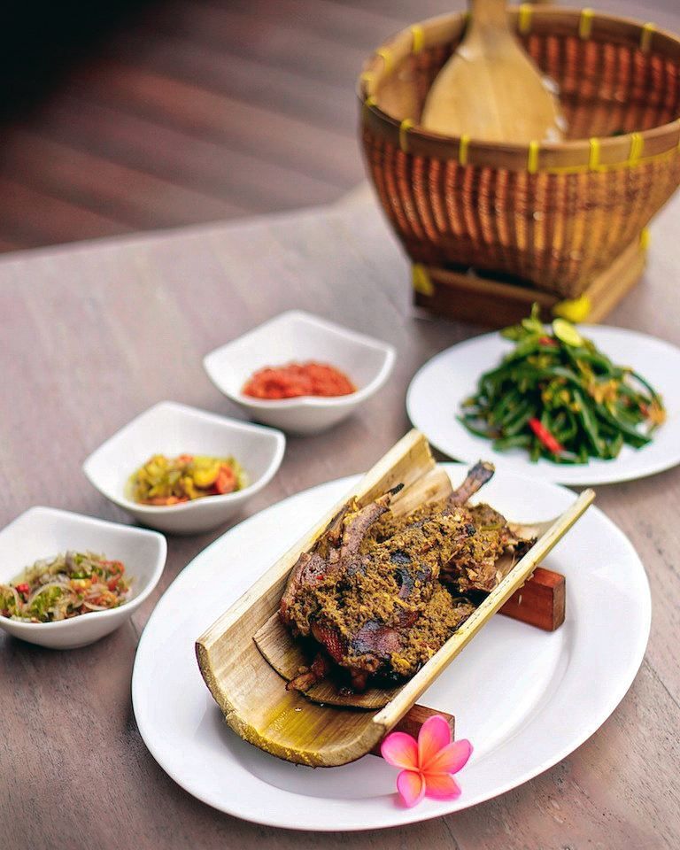 Enjoyment of Duck Timbungan Typical Balinese Food with a Distinctive Taste
