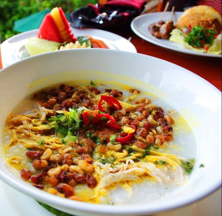 The Recipe for Buffalo Porridge, a Typical Porridge from Bali that is Suitable for Breakfast Menu
