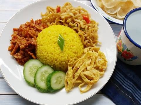 Resep Makanan Enak dan Sehat, Cara Membuat Nasi Kuning Bakar