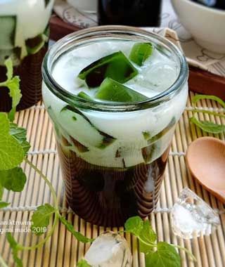 Fresh Drink Recipes, How to Make Cincau Ice from Daluman Leaves
