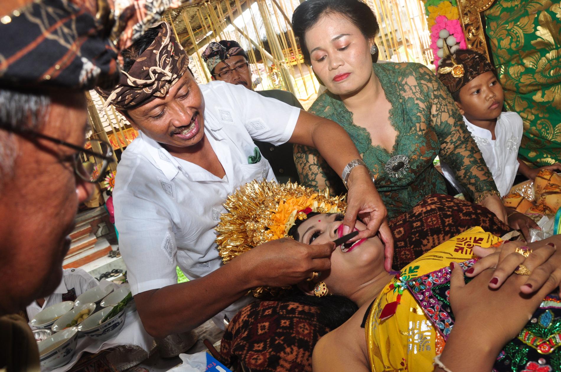 Mengenal Tradisi Mependes di Bali