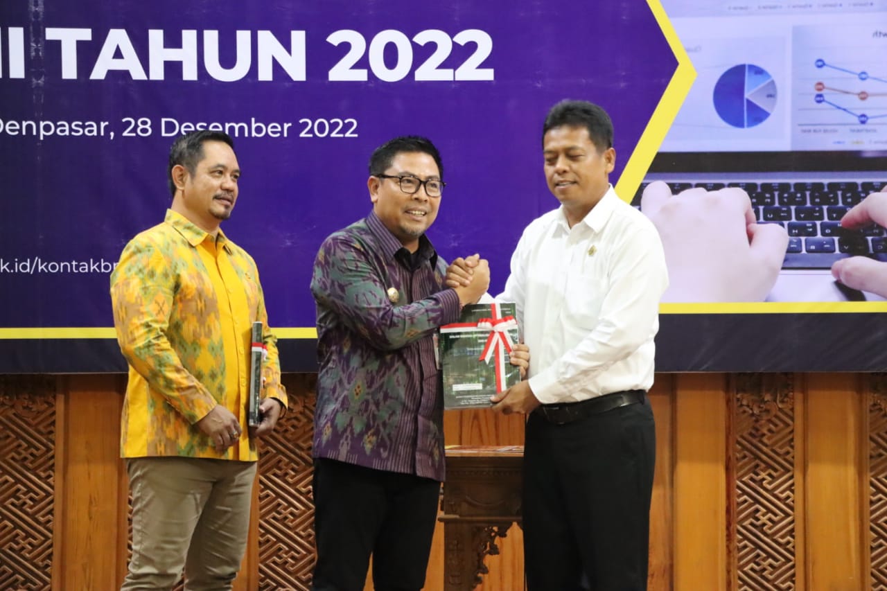 BPK Perwakilan Bali Pemkot Denpasar Terima LHP Digitalisasi Pajak Daerah