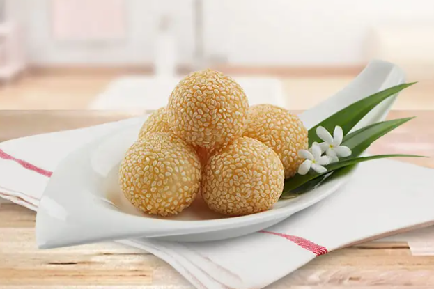 Resep Makanan, Cara Membuat Onde-onde Isi Kacang Hijau yang Lembut